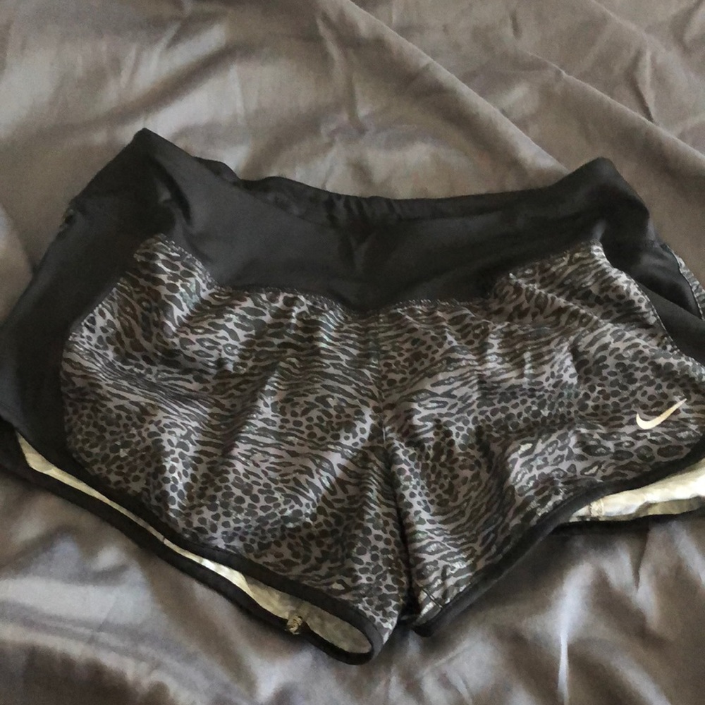 Nike training short leopard